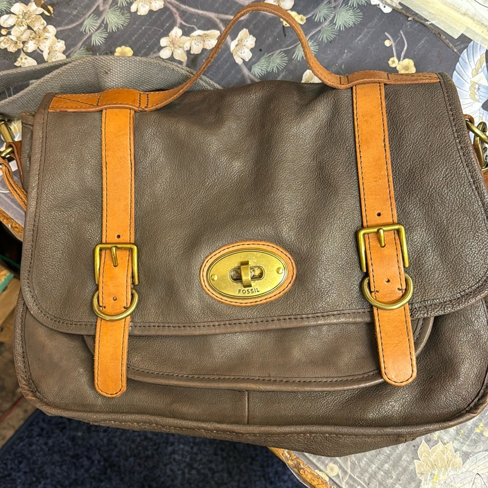 Fossil Bag And Matching Wallet - image 1